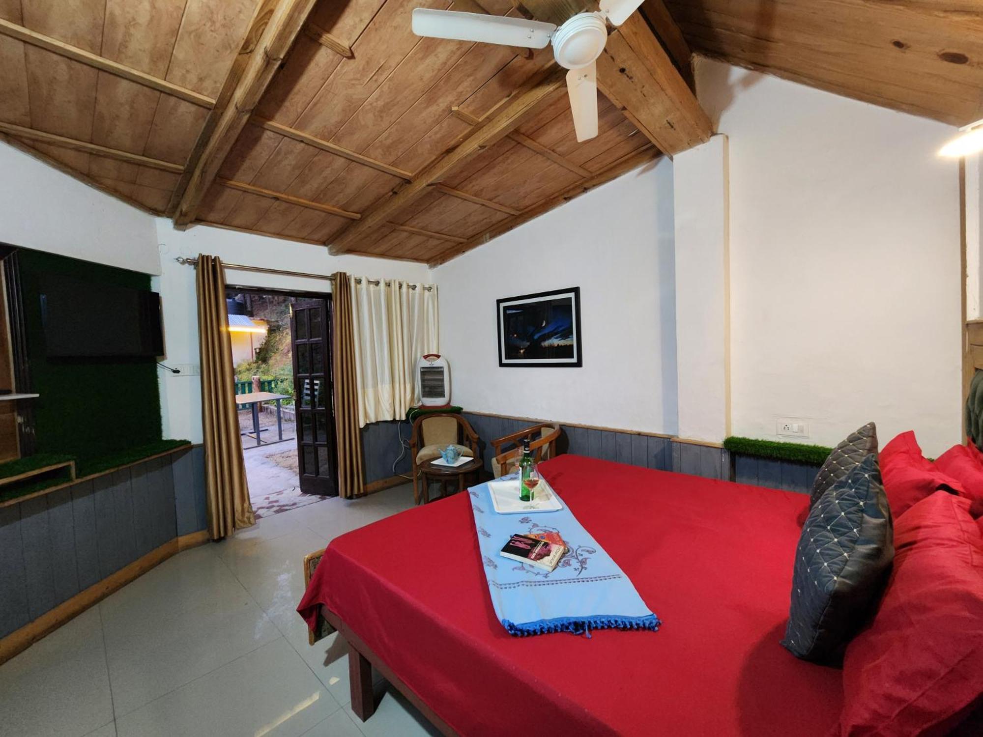 Pine Valley Resort Kasauli Dış mekan fotoğraf