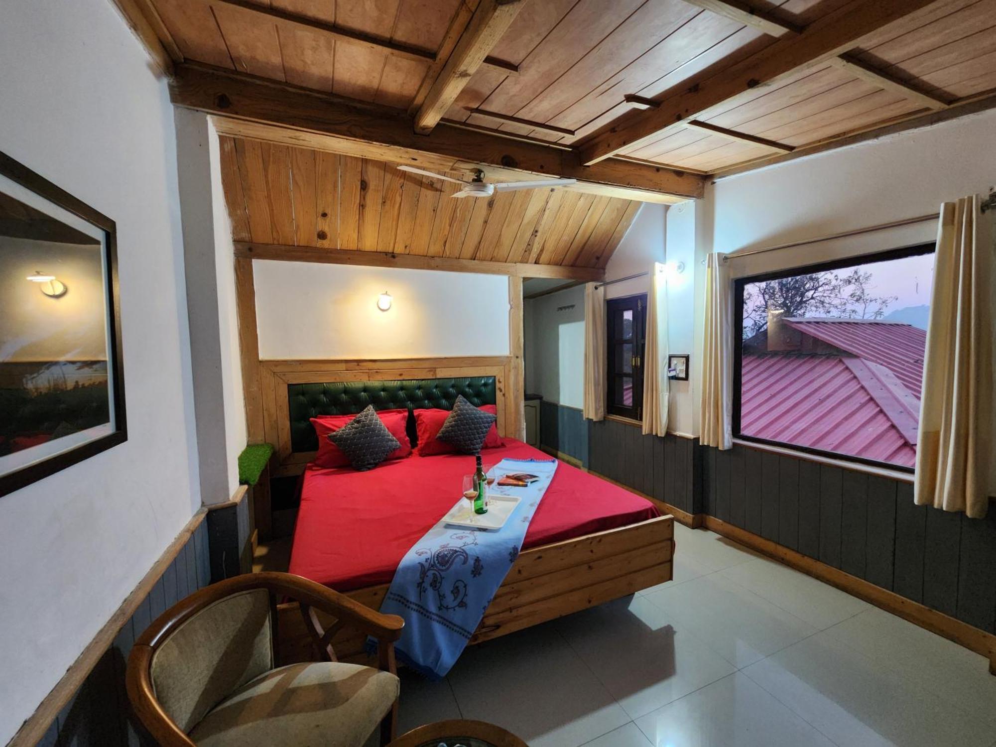 Pine Valley Resort Kasauli Dış mekan fotoğraf