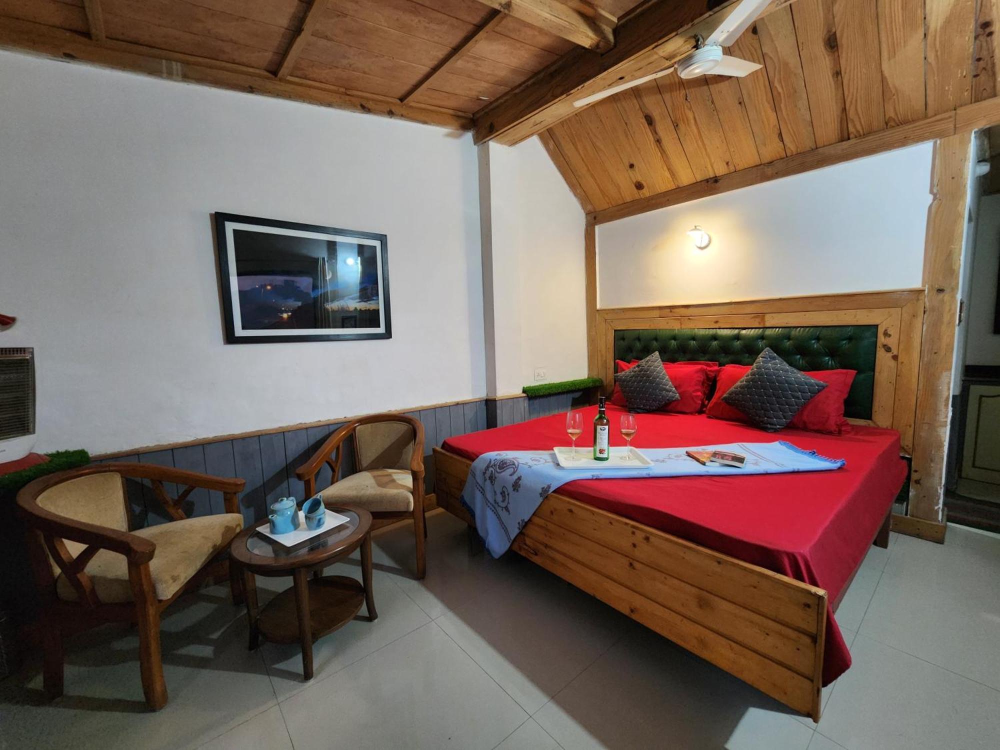 Pine Valley Resort Kasauli Dış mekan fotoğraf